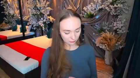 Snapshot of pieceofinspiration chatting on 02.10.25 Emelie online show from 02.10.25