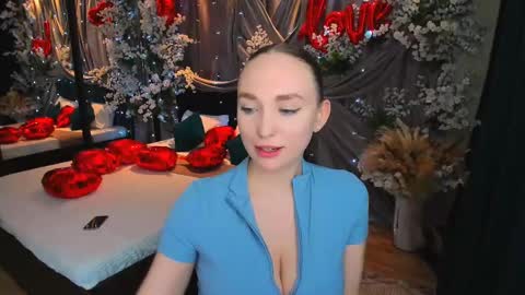 Snapshot of pieceofinspiration chatting on 02.21.25 Emelie online show from 02.21.25