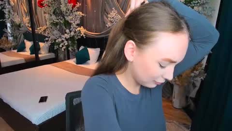 Snapshot of pieceofinspiration chatting on 02.23.25 Emelie online show from 02.23.25