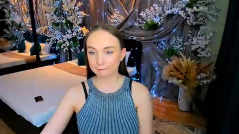 Snapshot of pieceofinspiration chatting on 03.03.25 Emelie online show from 03.03.25