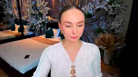 Snapshot of pieceofinspiration chatting on 03.05.25 Emelie online show from 03.05.25