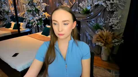 Snapshot of pieceofinspiration chatting on 03.07.25 Emelie online show from 03.07.25