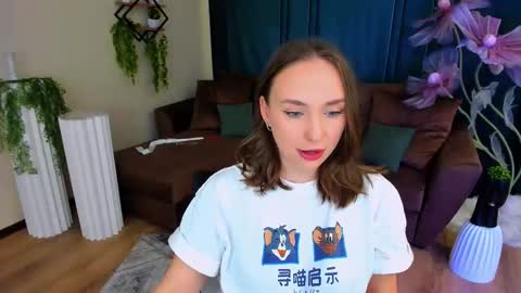 Snapshot of pieceofinspiration chatting on 10.15.25 Emelie online show from 10.15.25