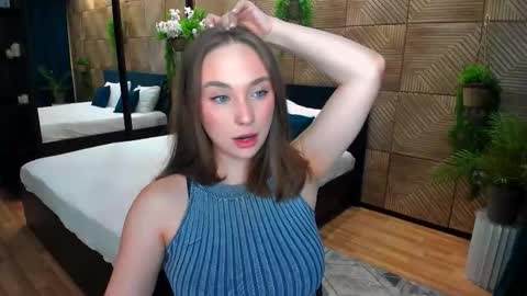 Emelie online show from 11.07.25