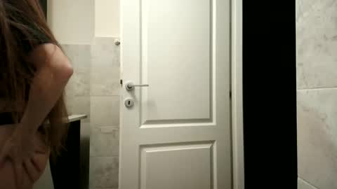 Moonie online show from 12.22.25