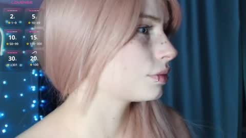 Snapshot of piera_ chatting on 10.06.25 Piera online show from 10.06.25