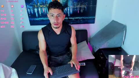 Snapshot of piggy_eddy chatting on 10.05.25  Eddy Brock... Its a pleasure to talk to...  online show from 10.05.25