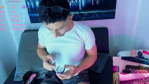 Snapshot of piggy_eddy chatting on 10.09.25  Eddy Brock... Its a pleasure to talk to...  online show from 10.09.25