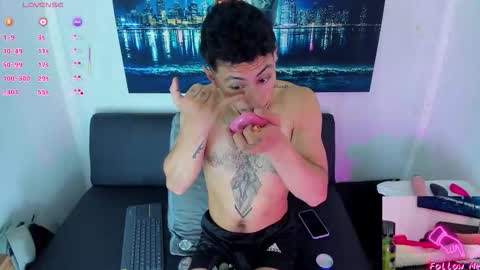 Snapshot of piggy_eddy chatting on 10.13.25  Eddy Brock... Its a pleasure to talk to...  online show from 10.13.25