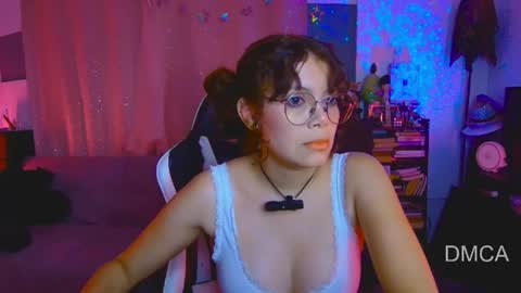 Snapshot of piixiie_d_oll chatting on 04.29.26 Andrea G online show from 04.29.26