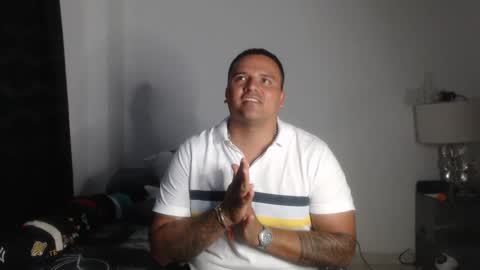 pikoro_gomez online show from 12.17.24