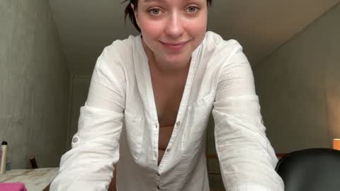 Trisha     online show from 01.30.25