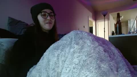 Snapshot of pillogoddess chatting on 02.10.25 PilloGoddess online show from 02.10.25