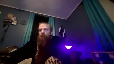 pillowhumpboy212 online show from 10.12.25