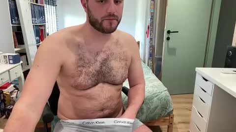 pilou online show from 02.25.26