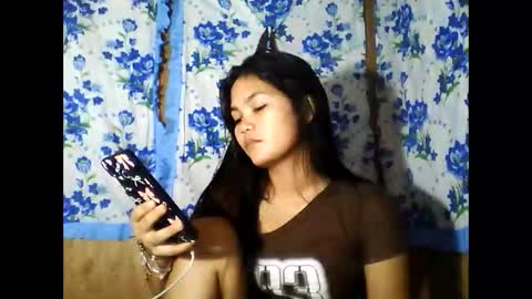 Snapshot of pinay_just18th chatting on 04.28.26 pinay_just18th online show from 04.28.26