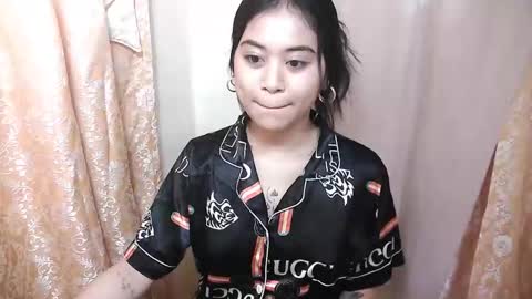 Snapshot of pinay_shinexxx chatting on 03.26.26 pinay_shinexxx online show from 03.26.26