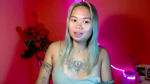 Snapshot of pinay_sweetlenatashaxx chatting on 10.20.25 call me natasha online show from 10.20.25