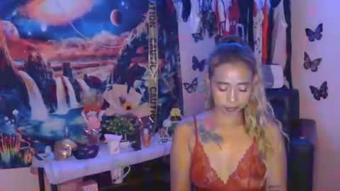 Snapshot of pinaymorena_renelda chatting on 05.10.26 pinaymorena_renelda online show from 05.10.26