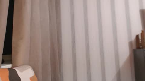       online show from 12.02.25