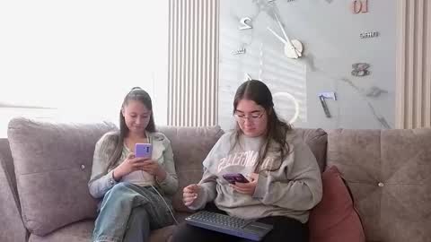 pink_as online show from 02.04.26