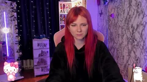 Snapshot of pink_ss chatting on 10.01.25 Saly online show from 10.01.25