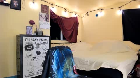 Virginity smiles online show from 09.17.25