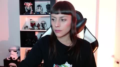 Emily online show from 09.11.25