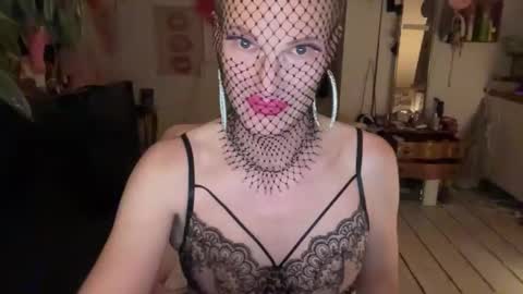 pinkfag online show from 11.27.25