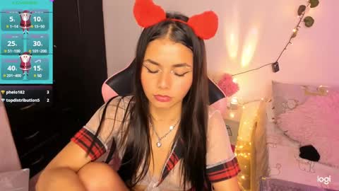 Snapshot of pinkpantherr_ chatting on 12.27.24 Sarah .. online show from 12.27.24