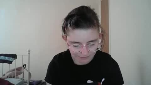 pinkwife97 online show from 09.23.25