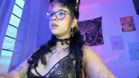 pinky_promiseex online show from 10.13.25