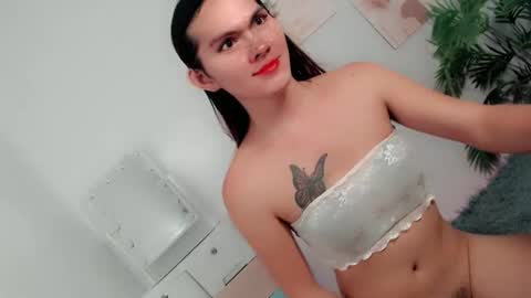 pinky_web03 online show from 10.18.25