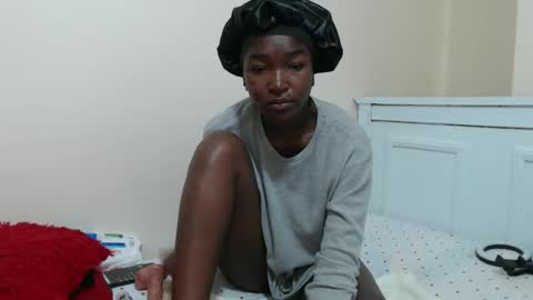 Snapshot of pinnacle_ chatting on 05.01.26 zenah online show from 05.01.26