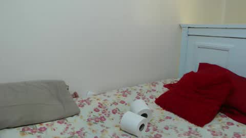 Snapshot of pinnacle_ chatting on 05.07.26 zenah online show from 05.07.26
