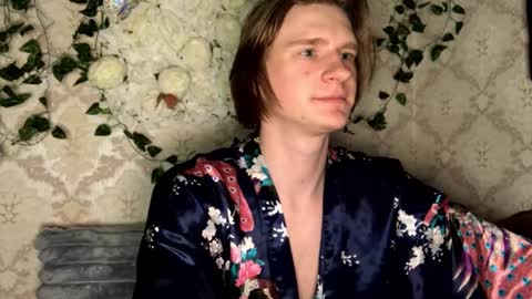 Snapshot of pinochetti chatting on 02.12.26 Incubus online show from 02.12.26