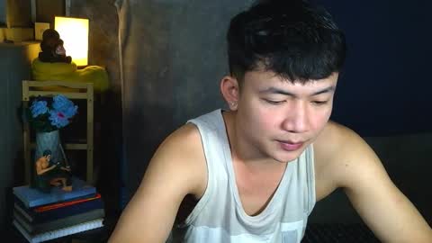 Snapshot of pinoy_petitehugecock chatting on 02.25.26 alex online show from 02.25.26