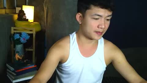 Snapshot of pinoy_petitehugecock chatting on 03.01.26 alex online show from 03.01.26