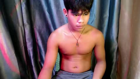 Snapshot of pinoy_shyboy69 chatting on 04.27.26 pinoy_shyboy69 online show from 04.27.26