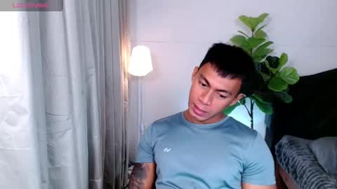 Snapshot of pinoymilker chatting on 06.06.26 ethan online show from 06.06.26