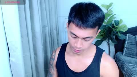 Snapshot of pinoymilker chatting on 06.22.26 ethan online show from 06.22.26