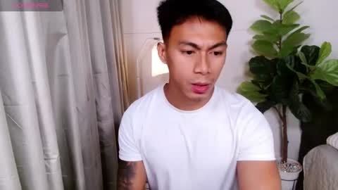 Snapshot of pinoymilker chatting on 07.06.26 ethan online show from 07.06.26