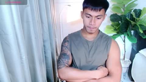 Snapshot of pinoymilker chatting on 07.07.26 ethan online show from 07.07.26