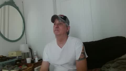 Snapshot of pirate334 chatting on 04.25.26 pirate334 online show from 04.25.26