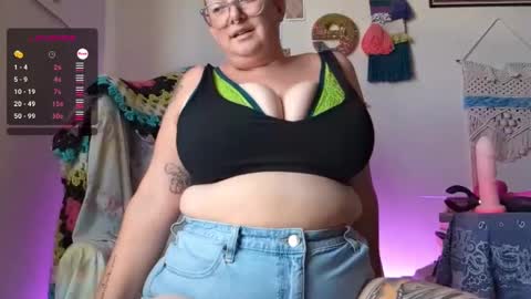 Em online show from 01.02.25