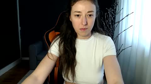 piscesgirl06 online show from 01.31.25