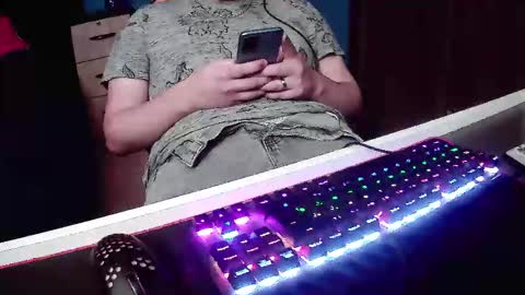 Snapshot of pisceslost chatting on 09.15.25 pisceslost online show from 09.15.25