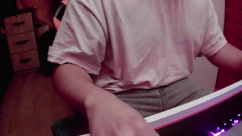 Snapshot of pisceslost chatting on 12.15.25 pisceslost online show from 12.15.25