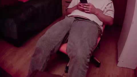 Snapshot of pisceslost chatting on 12.16.25 pisceslost online show from 12.16.25