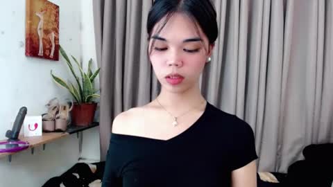 Snapshot of pitchy_pitch chatting on 03.19.26 The Girl Named Eyve online show from 03.19.26
